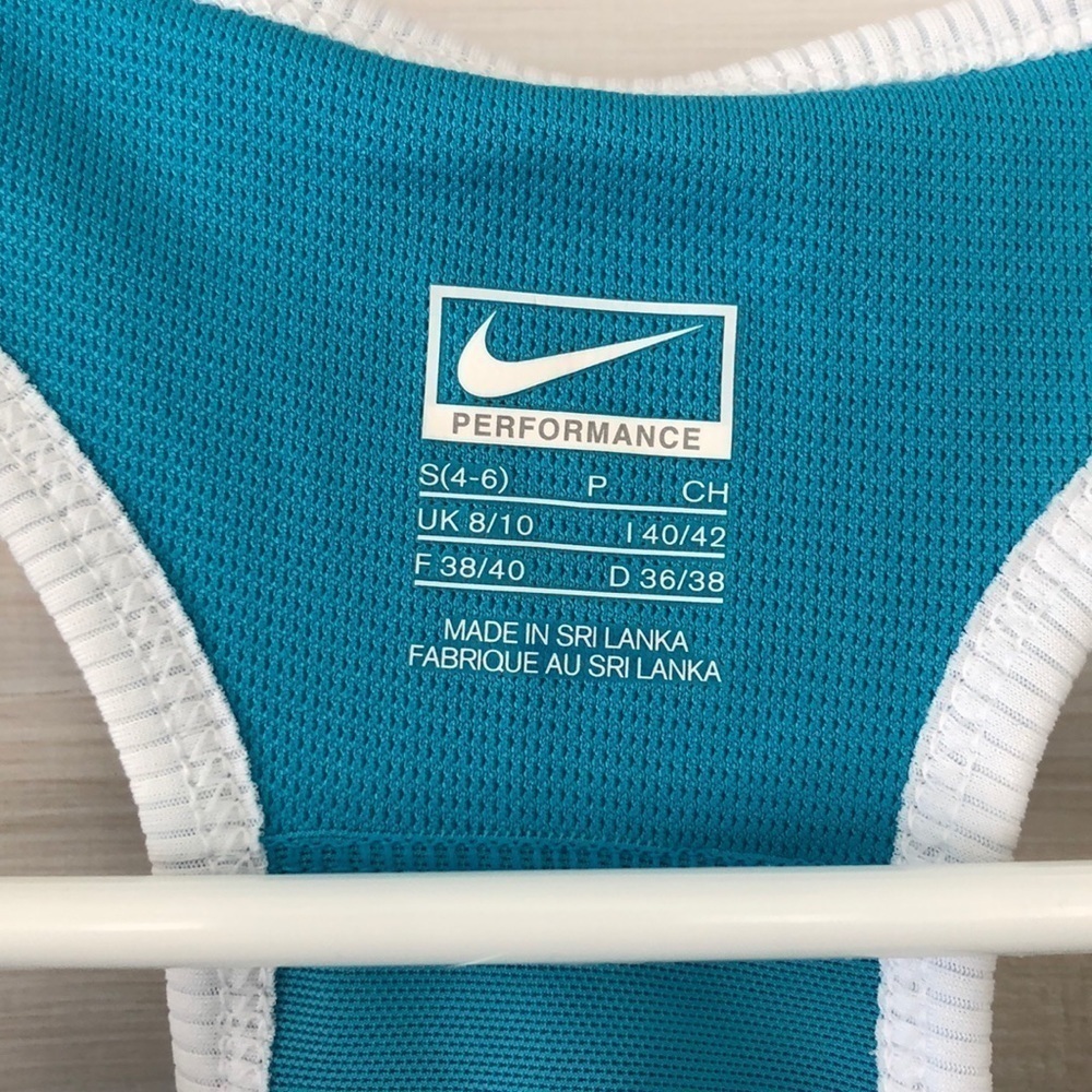 Nike Razorback Tee‎ - Picture 3 of 6